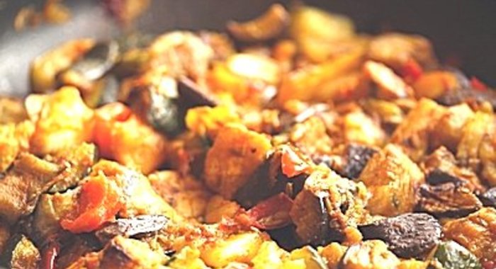 Мясное рагу в мультиварке