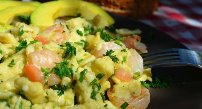 Омлет с креветками