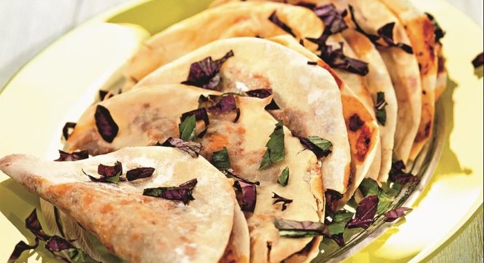 Аджарские лепешки с бараниной