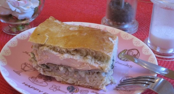 Пирог с рыбой из цельнозерновой пшеничной муки