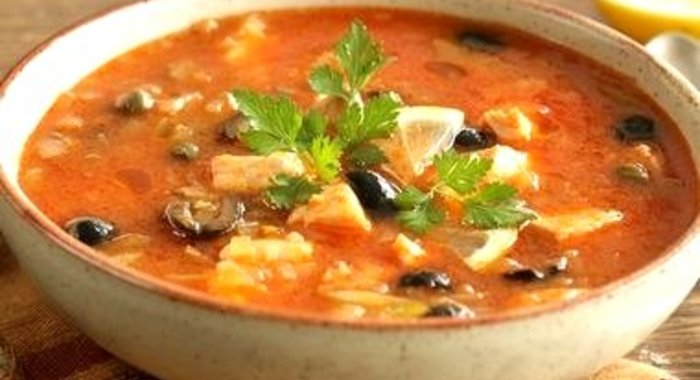 Рыбная солянка с семгой