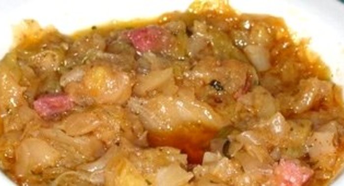 Солянка с сосиской в мультиварке