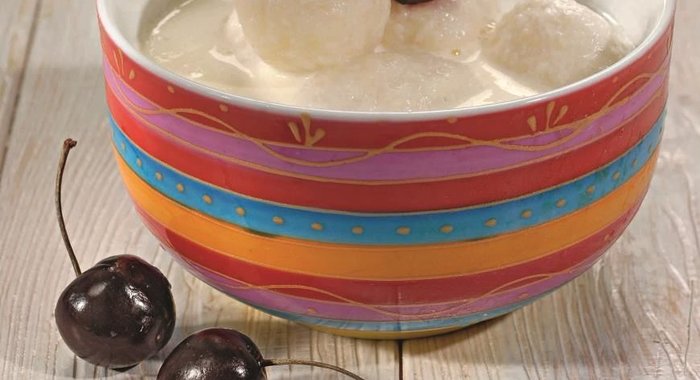 Молочный суп с творожными клецками