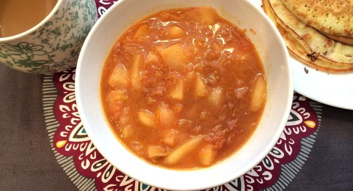 Быстрый соус из персиков к блинам