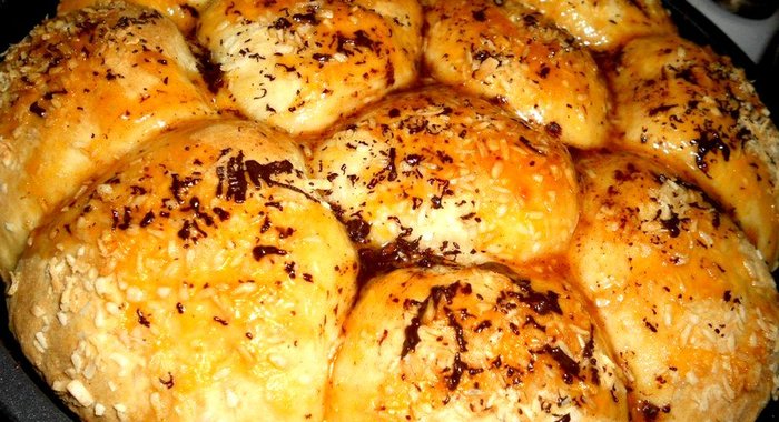 Сдобный пирог с шоколадом