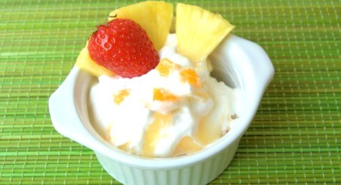 Ананасовое йогуртовое мороженое с ромом
