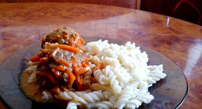 Тефтели ЁЖИКИ с морковкой в мультиварке