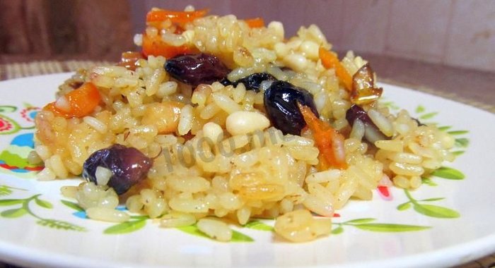 Плов фруктовый