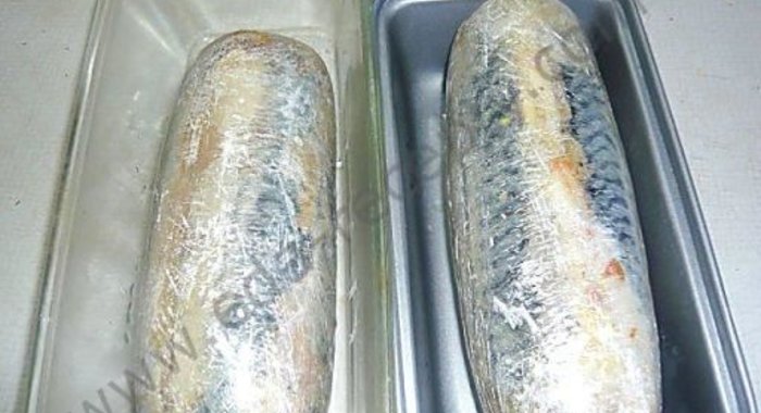 Рулет из скумбрии с желатином