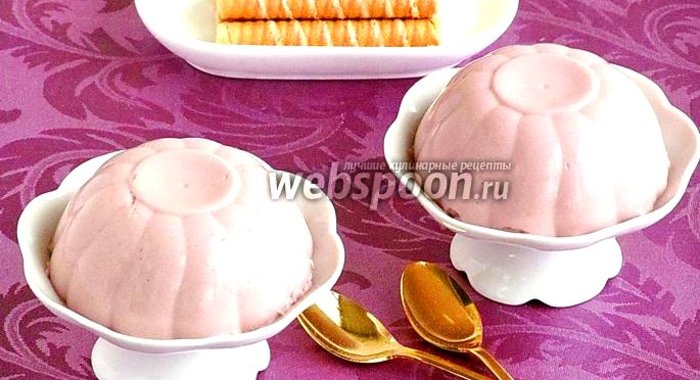 Крем-желе из сметаны и виноградного сока