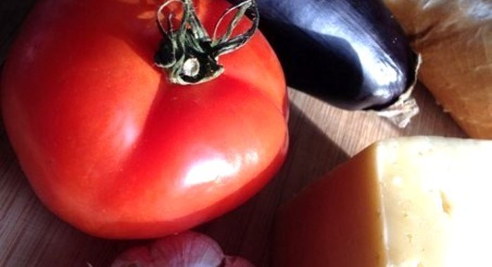 Бутерброды с баклажанами и помидорами