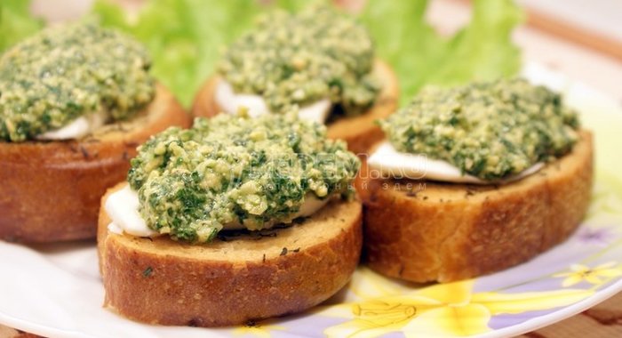 Горячие бутерброды с кешью