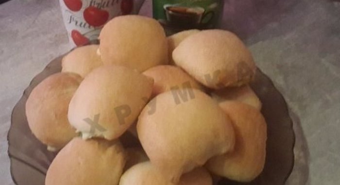 Пирожки с луком и яйцом в духовке