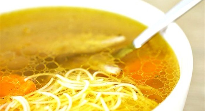 Бульон с макаронными изделиями