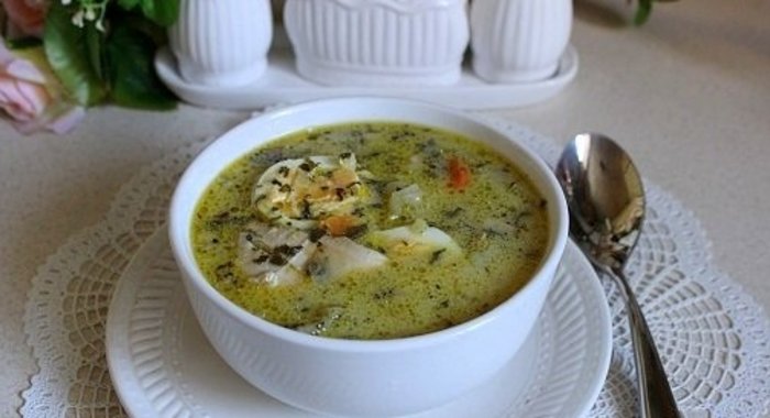 Щи со шпинатом и шампиньонами