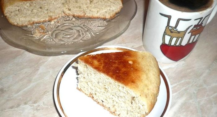 Пирог с овсяными отрубями на сыворотке