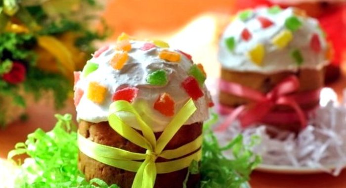 Кулич пасхальный с цукатами
