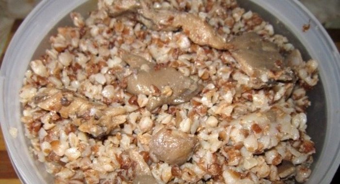 Гречка с вешенками