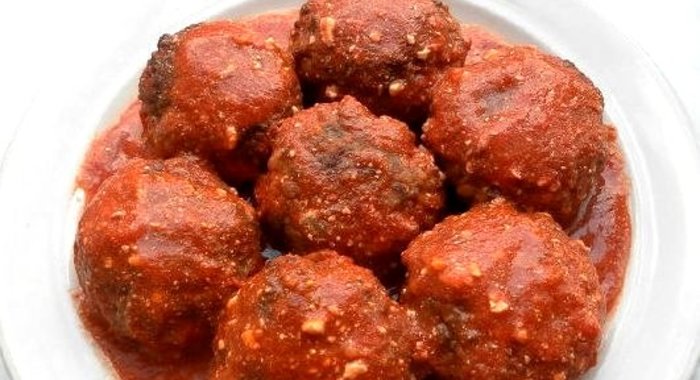 Тефтели с рисом в соусе