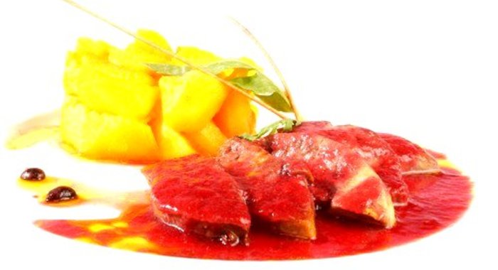 Вишневый джем с копченой паприкой и тимьяном