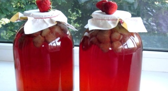 Клубничный компот на зиму