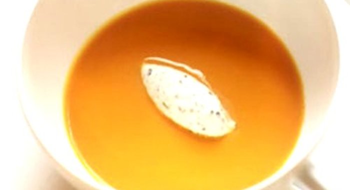 Морковный суп-пюре с ароматным муссом