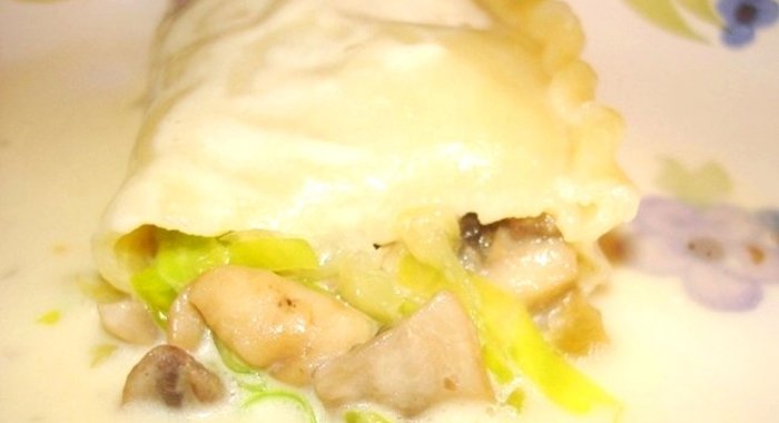 Вареники с капустой и грибами