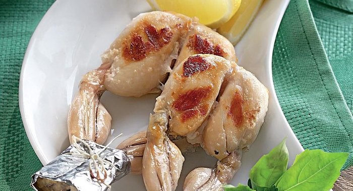 Лягушачьи лапки-барбекю в пивном маринаде