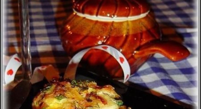 Рыба в горшочках, запеченная в омлете