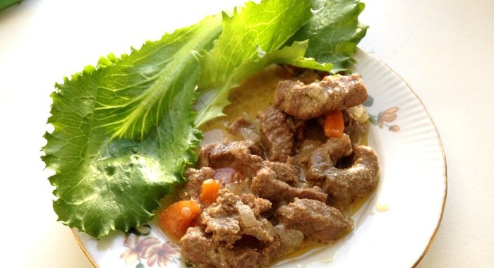 Гуляш из говядины в мультиварке