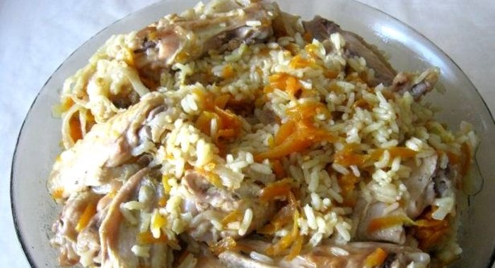 Плов с куриными крылышками