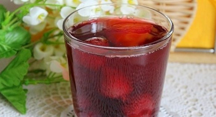 Фруктово-ягодный компот