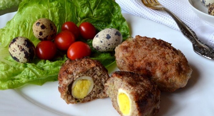 Котлеты с яйцом внутри