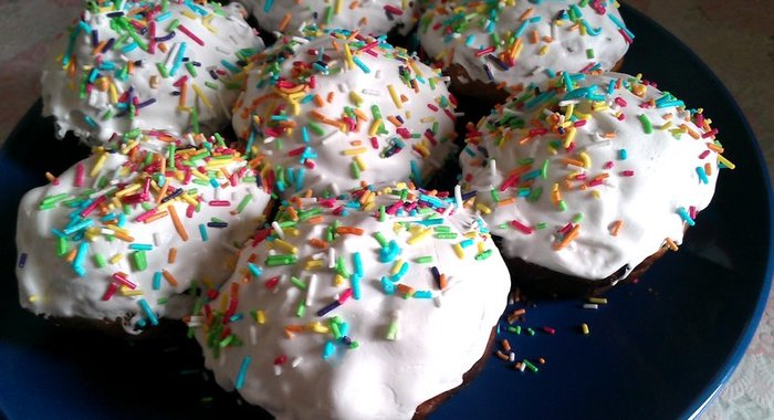 Кекс с заварным белковым кремом