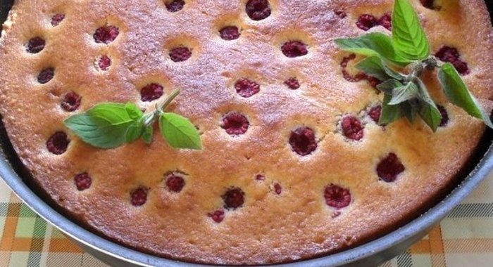 Пирог с сезонными ягодами