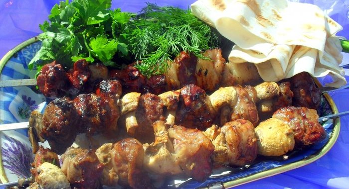 Шашлык из печени индейки с шампиньонами