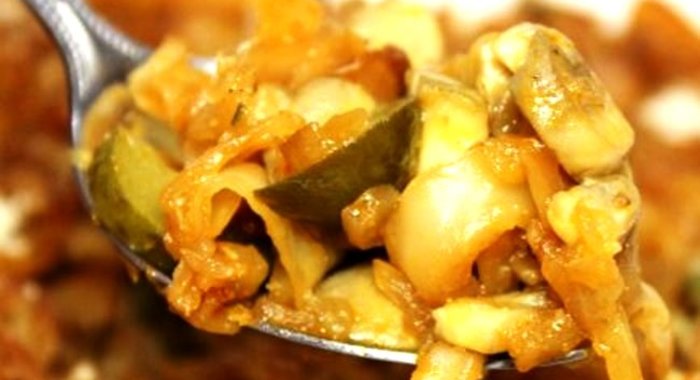 Капустная солянка с грибами