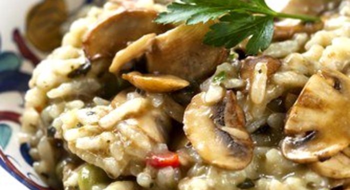 Грибной плов с каштанами и шалфеем