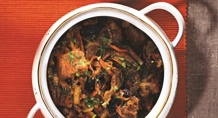 Капустная солянка со свининой