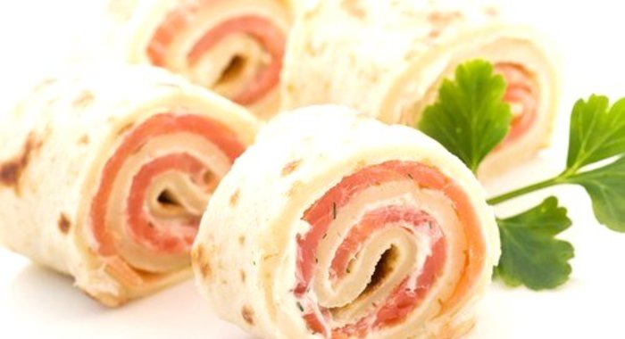 Рулеты с семгой в лаваше