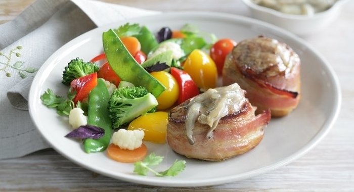 Медальоны из свиной вырезки