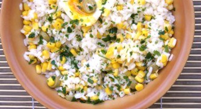 Летний плов с кукурузой и мятой