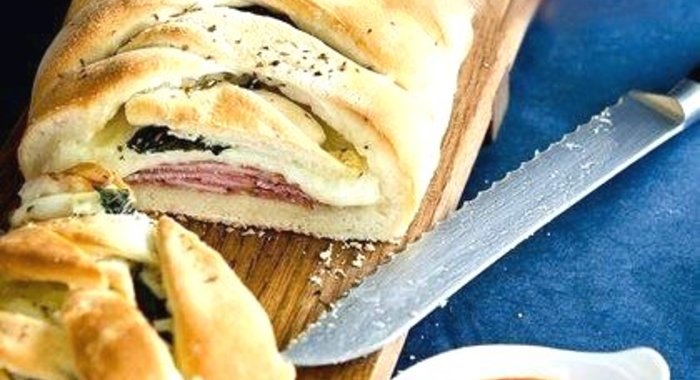 Стромболи (пицца в рулете)