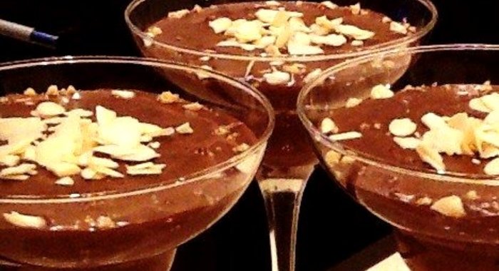 Шоколадный мусс с фундуком