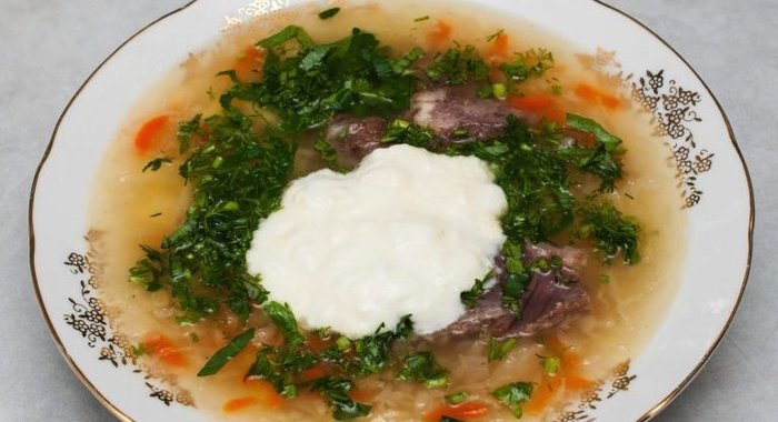 Щи из капусты со свининой