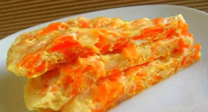 Омлет с сырой морковью