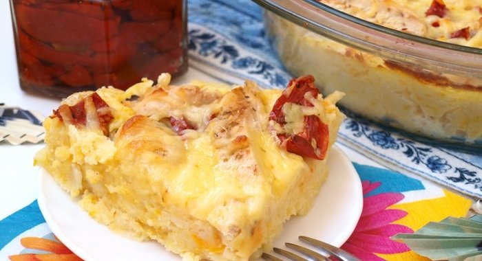 Овощная запеканка с куриным филе и вялеными помидорами
