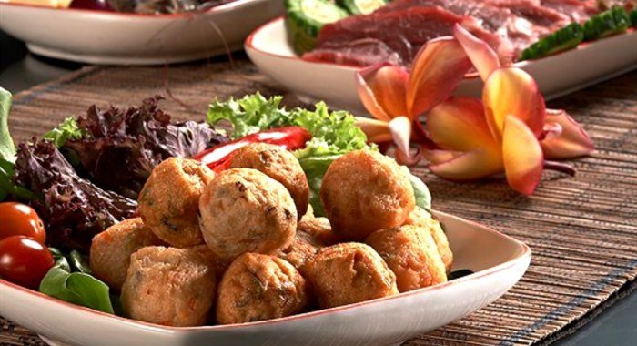 Тефтели рыбные в соусе с укропом