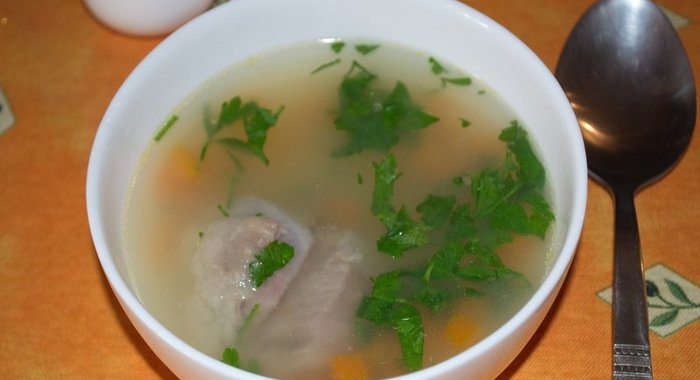 Бульон из домашней курицы