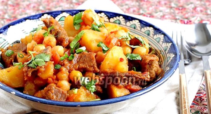 Жаркое из говядины с горохом нут